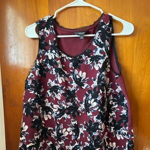 Simply Vera Vera Wang Burgundy Floral Tank Top